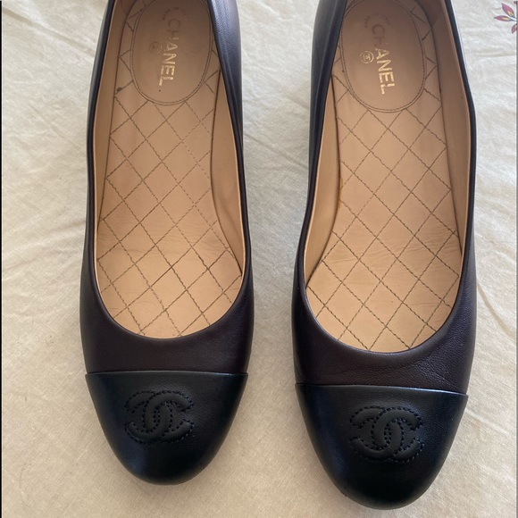 SOLD ❌ - Chanel Pumps - Picture 2 of 8